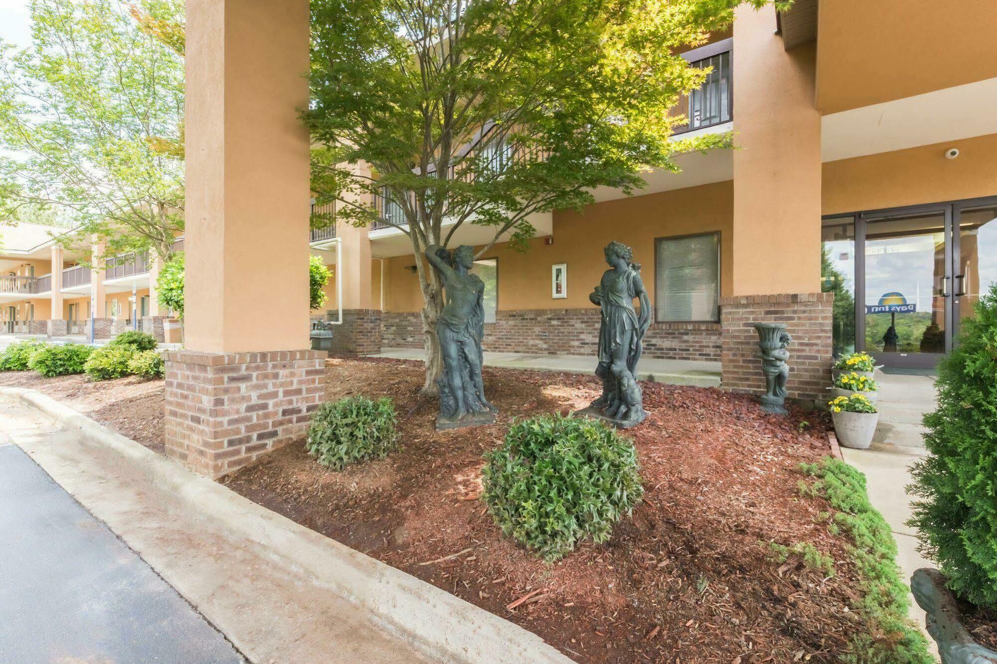Quality Inn & Suites Rockingham Extérieur photo