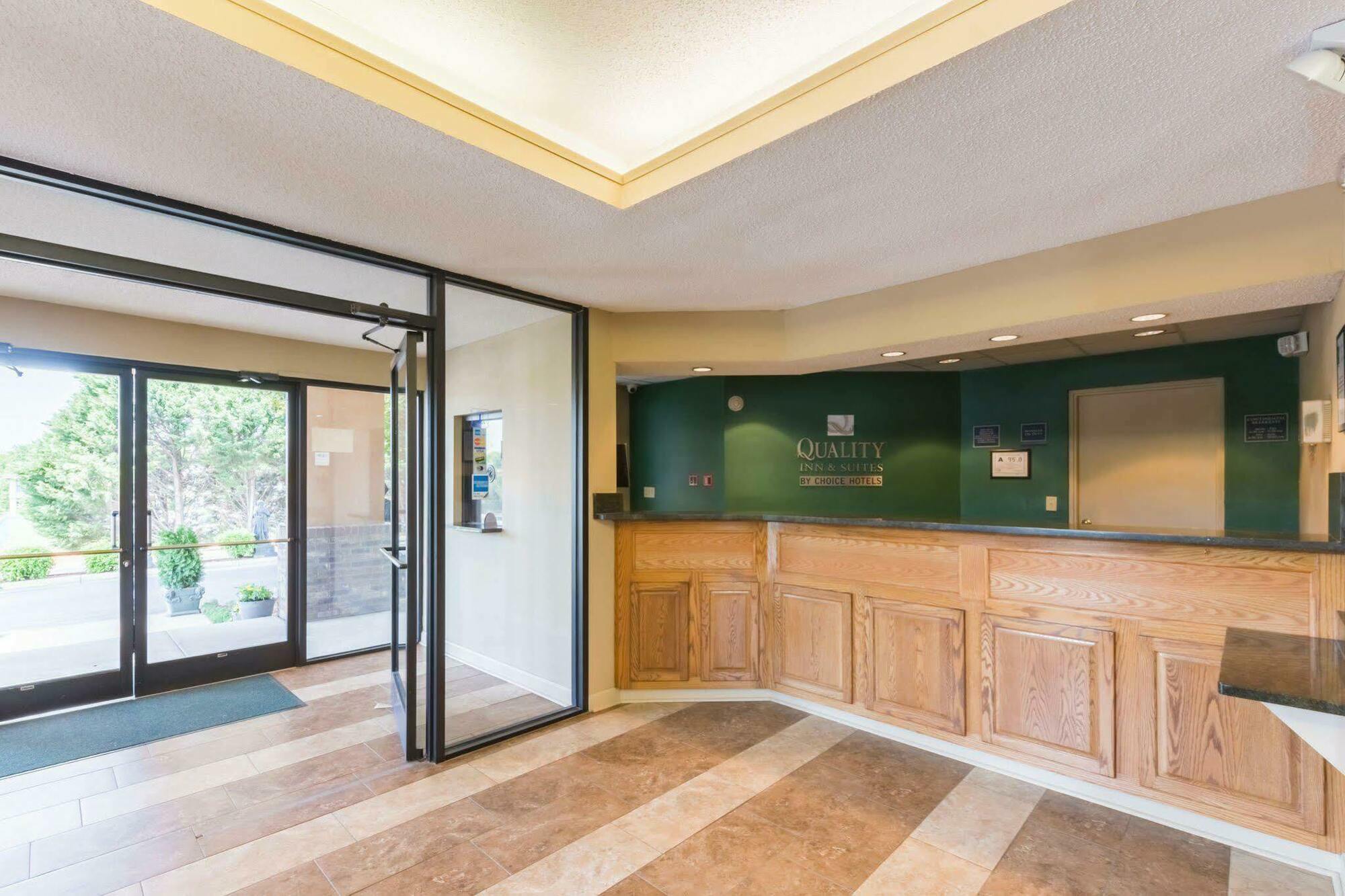 Quality Inn & Suites Rockingham Extérieur photo