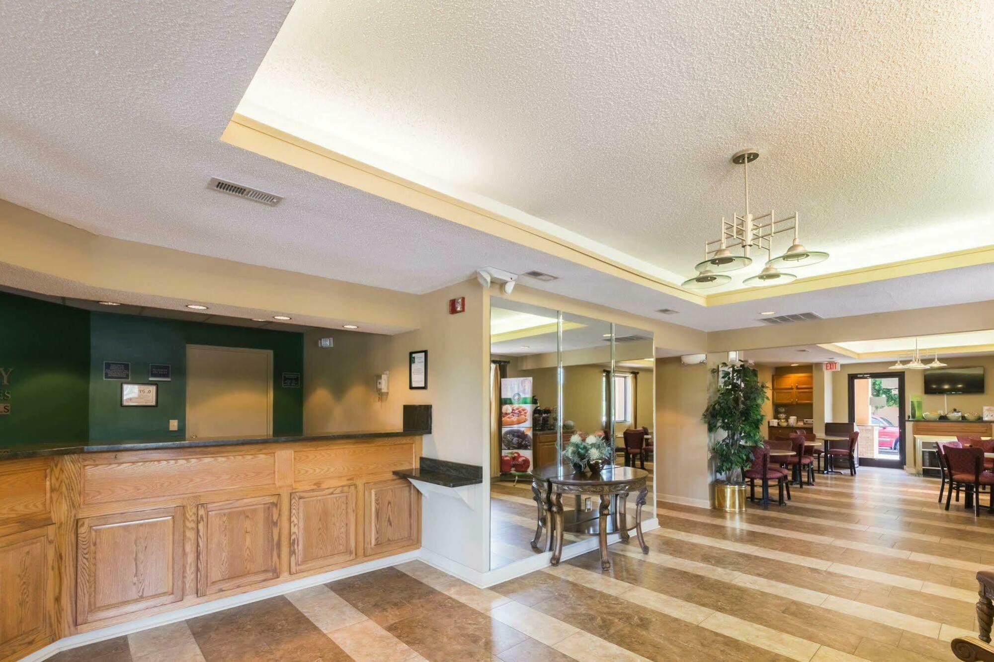 Quality Inn & Suites Rockingham Extérieur photo